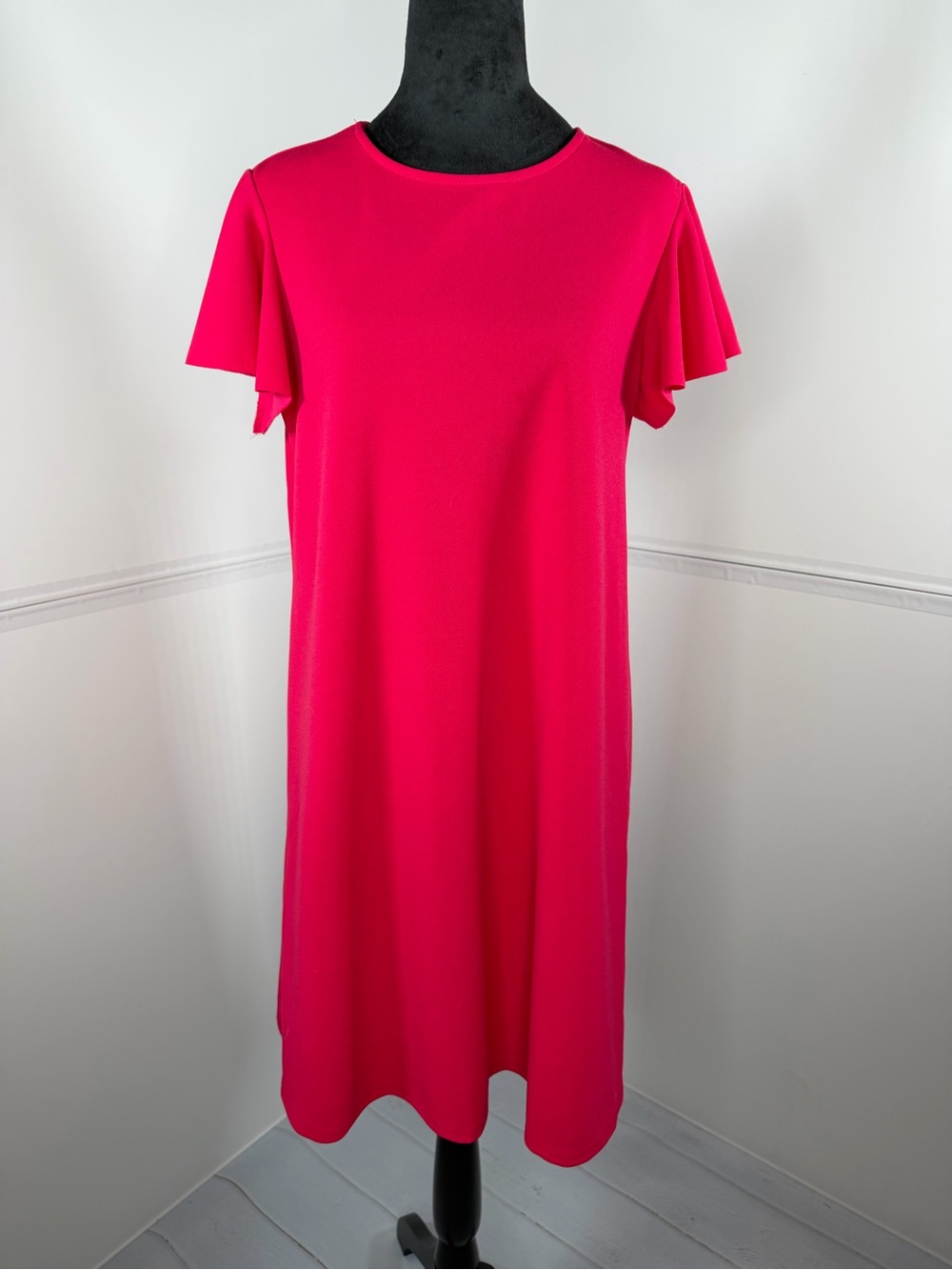 Tiana B Hot Pink Flutter Sleeve Shift Dress Size 10 - Picture 1 of 6